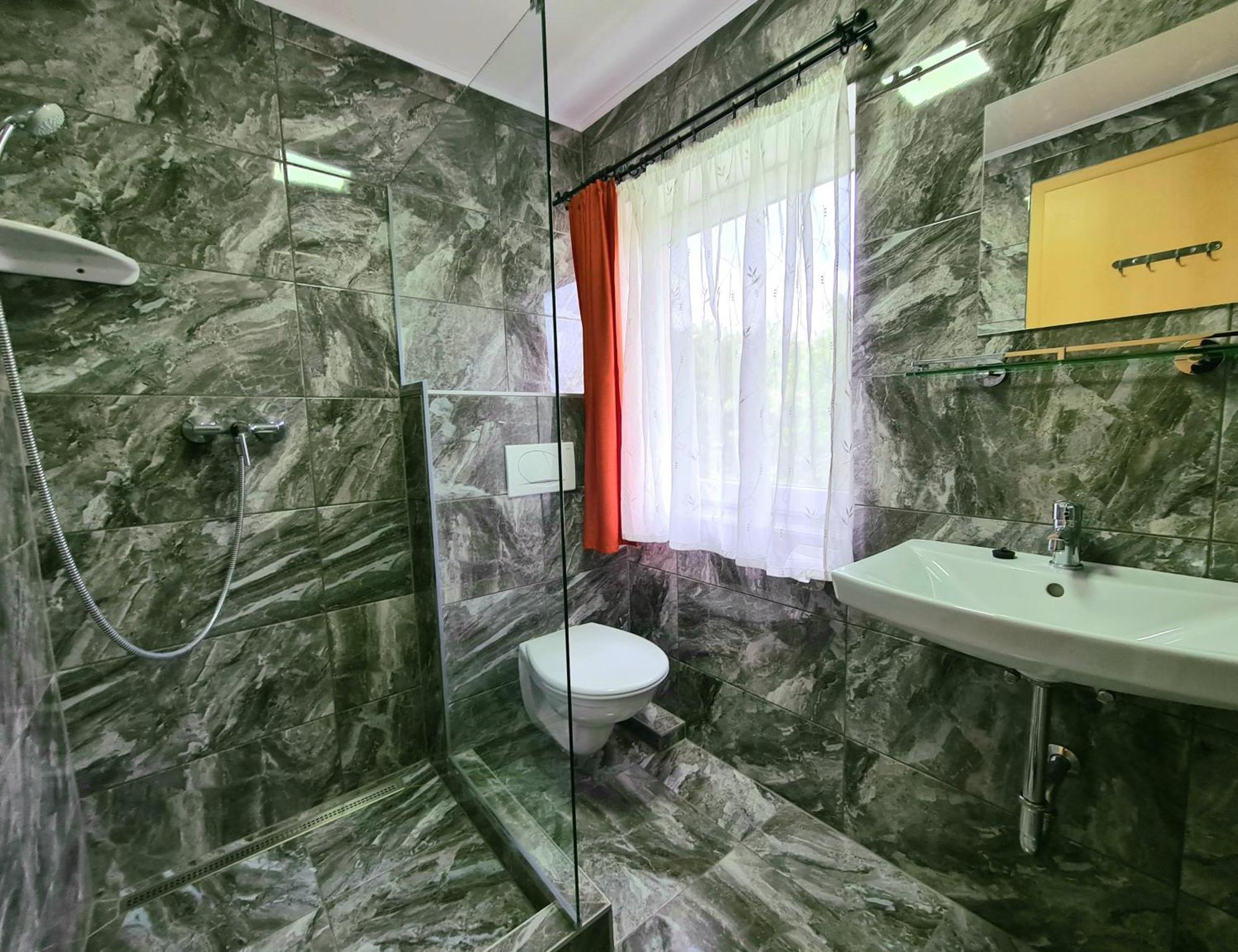 Anita Apartman Sopron Exterior photo